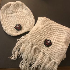 UGG cozy hat and scarf set